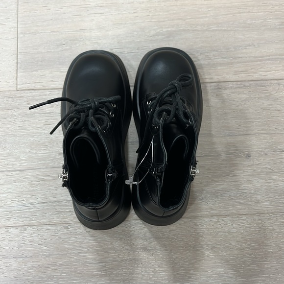 Steve Madden Girls ankle boots size 2 - Picture 4 of 4